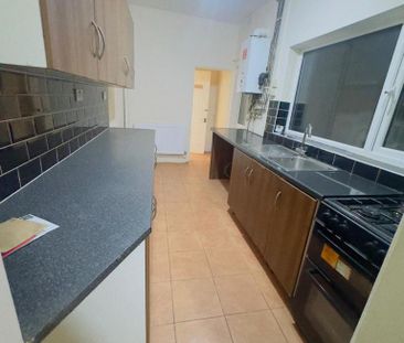 3 bedroom detached house to rent - Photo 2