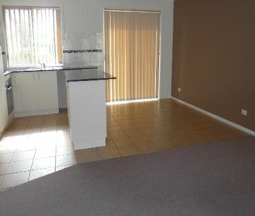 Spacious Three Bedroom Townhouse - Photo 1