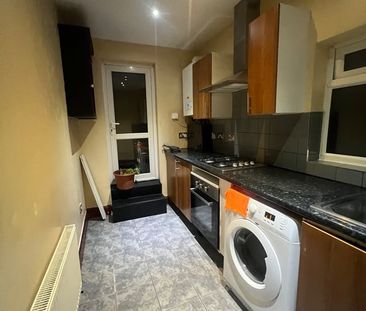1 Bed Flat, Knights Hill, SE27 - Photo 3