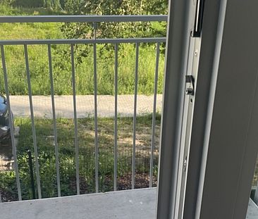 2-pokojowy apartament, balkon, miejsce parkingowe - Zdjęcie 1