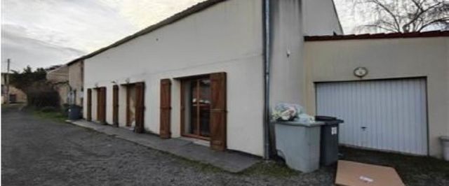 MAISON DE VILLE EN PLEIN CENTRE DE VILLENEUVE LA GUYARD (89) - Photo 1