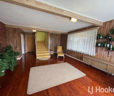 Charming Family Home with Stunning Views - Photo 6