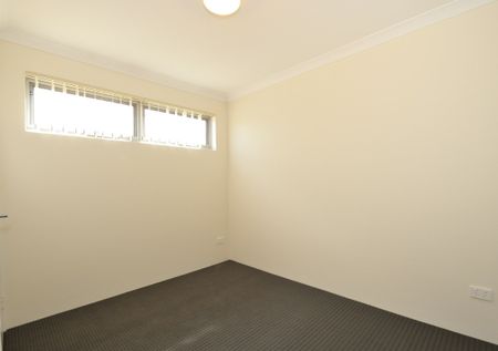 21 Benalla Way - Photo 2