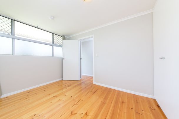 6/35 Longfellow Street, 4170, Norman Park - Photo 1