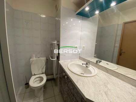 studio meublé rue de Dole - Photo 3