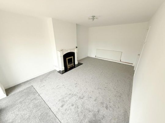 2 bedroom semi-detached bungalow to rent - Photo 1