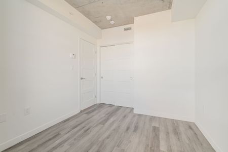 Condo for rent, Montréal (Saint-Laurent) - Photo 5