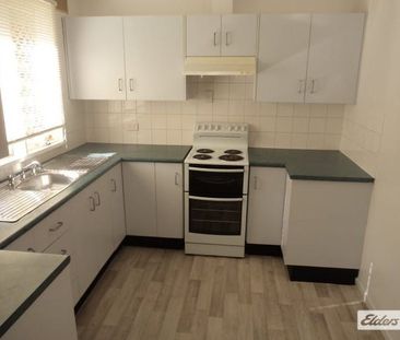 Great Size 4 Bedroom Home - Photo 5