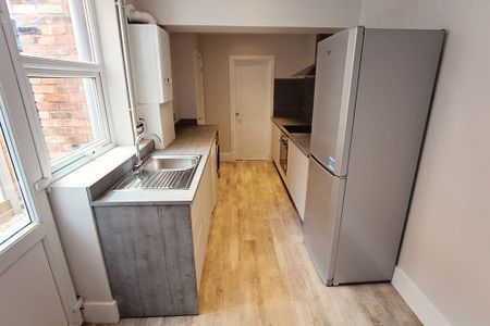147 Derby Road - Photo 3