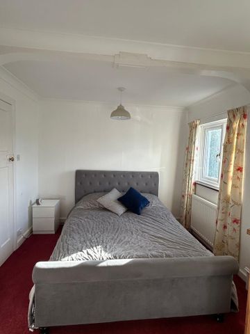 2 bedroom semi-detached house to rent - Photo 2