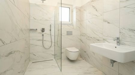 Wohnglück in Katzelsdorf: Erstbezug Doppelhaushälfte mit Loggia und Terrasse! - Photo 2