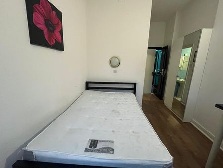 Corporation Street, Manchester - Photo 2