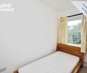 2 bedroom end of terrace house to rent - Photo 3