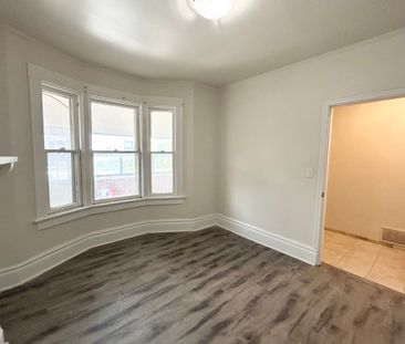 For Lease - 291 Wallace Avenue, Toronto, Ontario - Photo 5