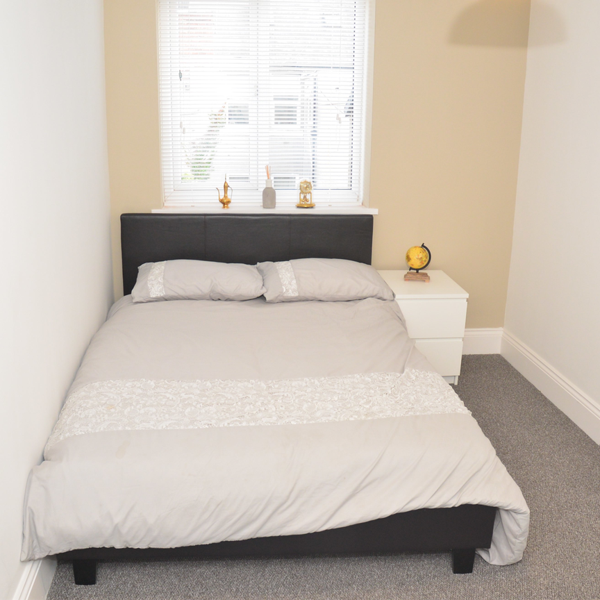 Cardigan Terrace Unit 5 - Photo 1