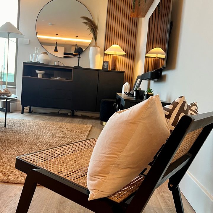 3 Bed Penthouse, Edna Road, SW20 - Photo 1