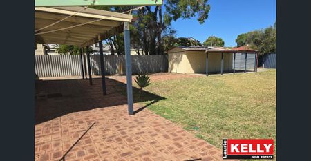 Spacious Family Living with a Huge Backyard to Enjoy! - Photo 5