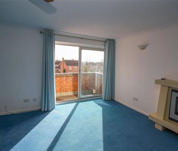 3 bedroom apartment to rent - Photo 3