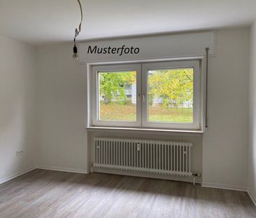 Wir sanieren für Sie - 2-Zimmer-Wohnung mit Tageslichtbad und Balkon - Foto 3