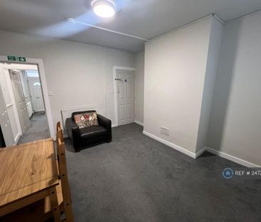 3 bedroom end of terrace house to rent - Photo 6