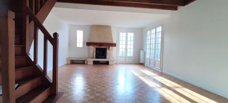 Location Maison 9 pièces 153m² - Photo 5