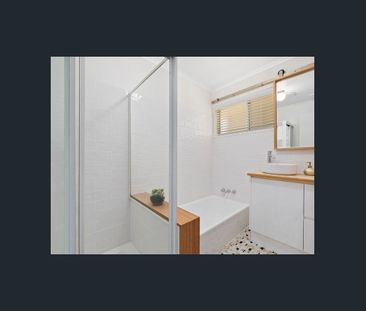 Beautiful Family Home in a Sought-After Suburb - Photo 6