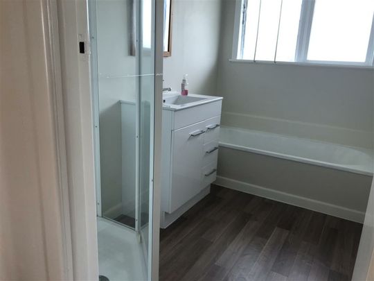 Convenient location - Photo 1