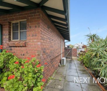 Neatly Presented 1 Bedroom with Private Courtyard- Near the Heart o... - Photo 6