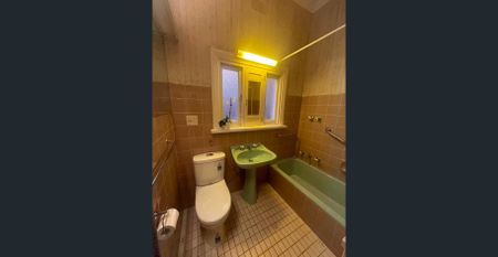 Charming Family Home for Rent – 21 Jurang St, Balwyn VIC (Brand new timber flooring in the living room) - Photo 3