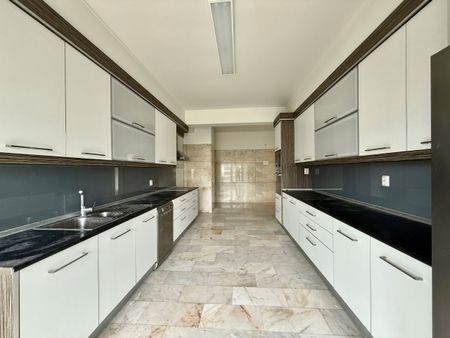 Apartamento T4 em Lisboa - Photo 2