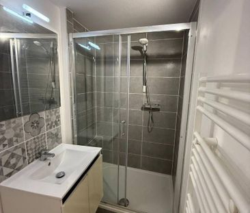 Studio meublé rénové de 20 m² avec terrasse privat - Photo 2