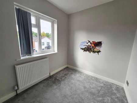 3 bedroom semi-detached house to rent - Photo 5