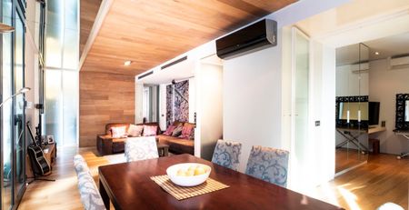 Luxurious 2 Beds Apartment with views on a square of the Gothic Quarter - Foto 2