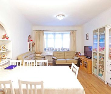 3 bedroom semi-detached house to rent - Photo 6