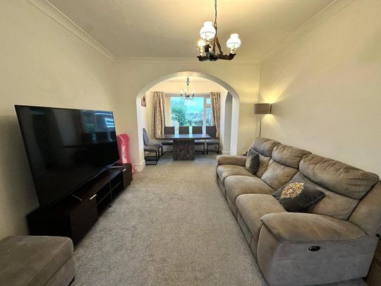 3 bedroom semi-detached house to rent - Photo 1