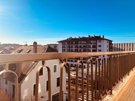 Type 3 rénové traversant dernier étage - Photo 4