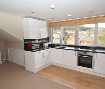 1 bed penthouse to rent in Westbourne Grove, Scarborough, YO11 - Photo 6