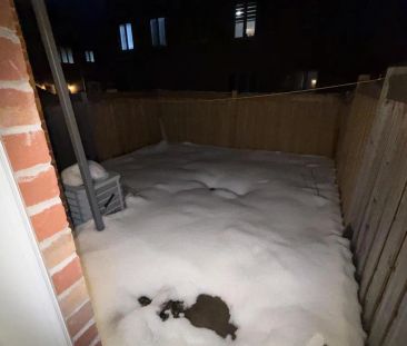 35 SHIFF CRESCENT - Photo 6