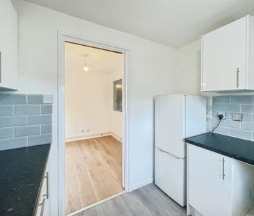 1 bedroom ground floor maisonette to rent - Photo 3