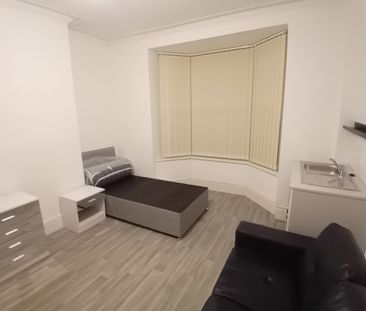 Vickers Road, Sheffield - Photo 3