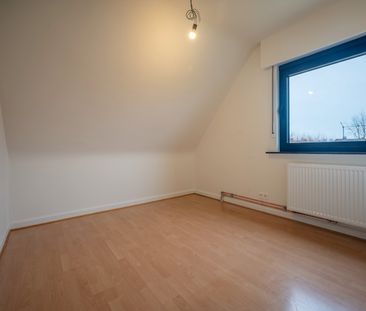 WAREGEM - Totaal gerenoveerde woning met 3 SLPK in residentiële omg... - Photo 6