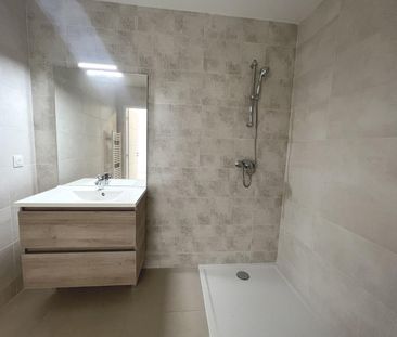 location Appartement T2 DE 39.5m² À VALBONNE - Photo 2