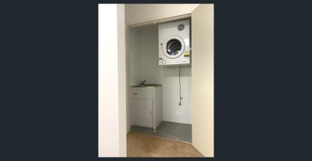 CONTEMPORARY TWO BEDROOMS GROUND FLOOR FAMILY UNIT…. - Photo 4