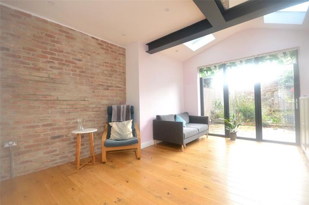 2 bedroom terraced house to rent - Photo 1