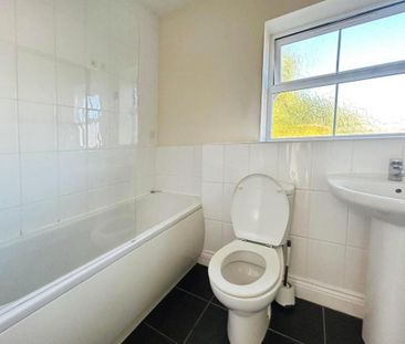 3 bedroom apartment to rent - Photo 4