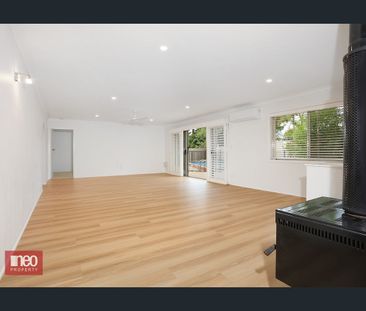 Renovated Family Home With Pool - Photo 3