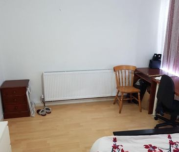 Room in a Shared House, Haydn Road, NG5 - Photo 5