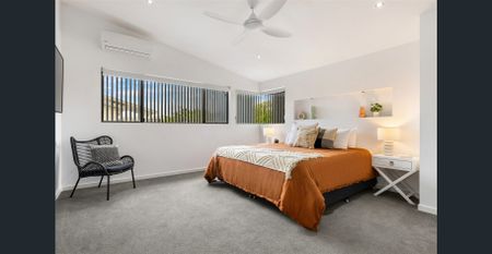 Furnished, Sprawling North-Facing Beach Home | Gallery-Style Showpiece Living - Photo 4