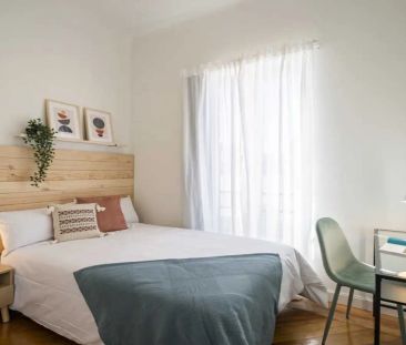 Room in a shared 17-bedroom apartment for rent in Vallehermoso - Foto 6