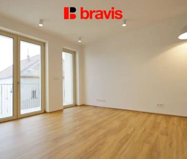 Pronájem bytu 2+kk, ulice Sušilovo náměstí, Rousínov, lodžie, novos... - Фото 5